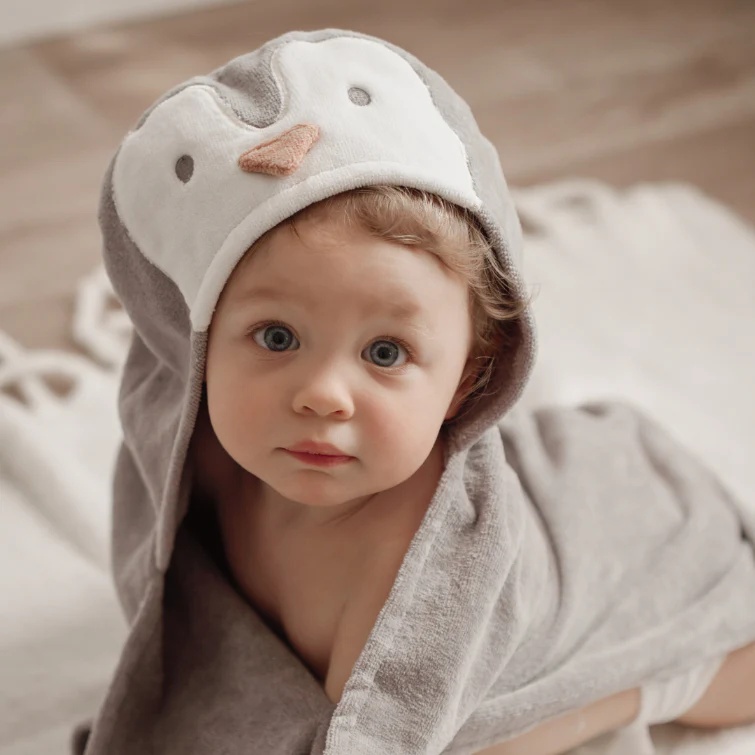 Elegant Baby Penguin Hooded Baby Bath Wrap