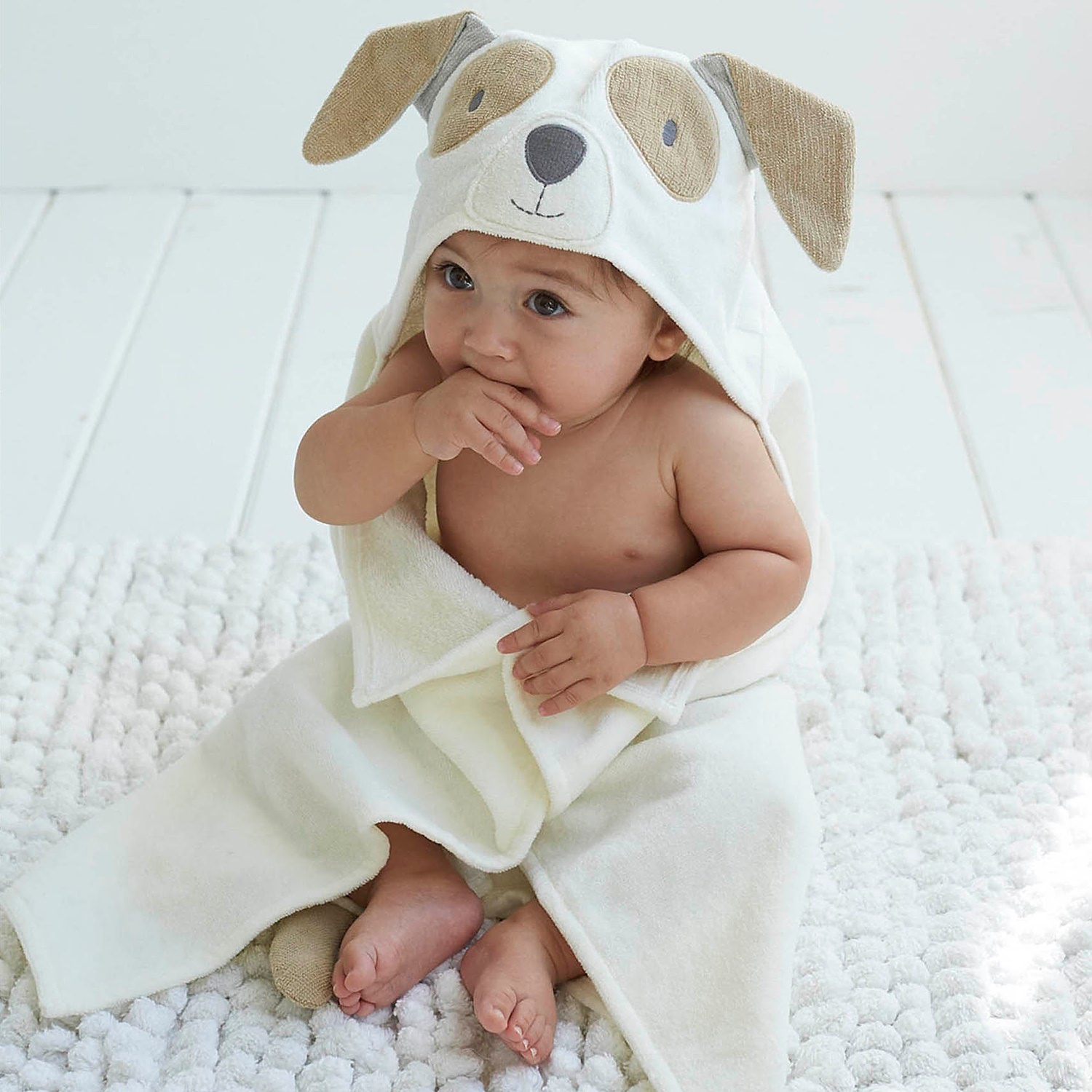 Elegant Baby Puppy Hooded Towel 