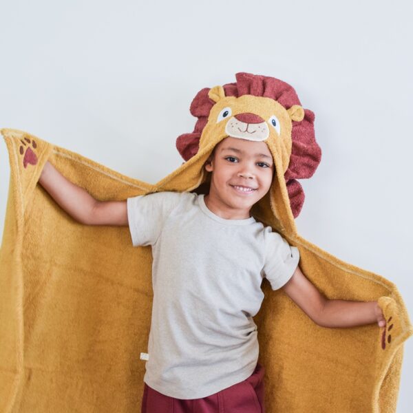 Yikes Twins Lion Hooded Towel